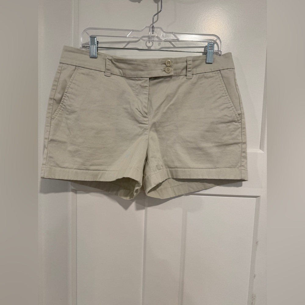 Vineyard Vines Tan Women's Shorts